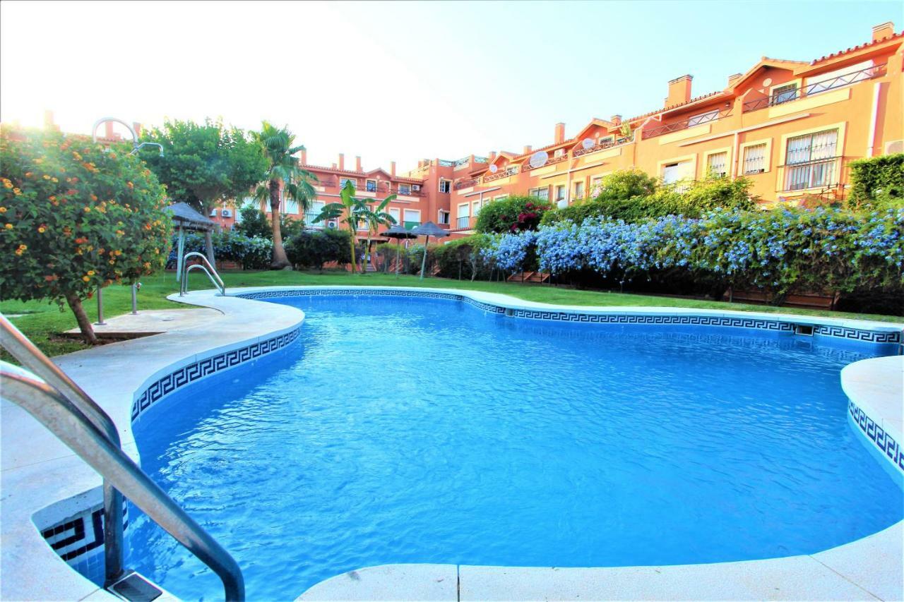 Apartamento Torremolinos - A 600M De La Playa De La Carihuela - Piscina - Parking Gratis - Excelente Conexion Wifi Exteriör bild